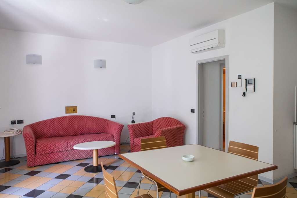 Aparthotel Piazzi House Sondrio Habitación foto
